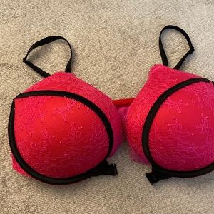 Victoria Secret Bombshell with front closure
